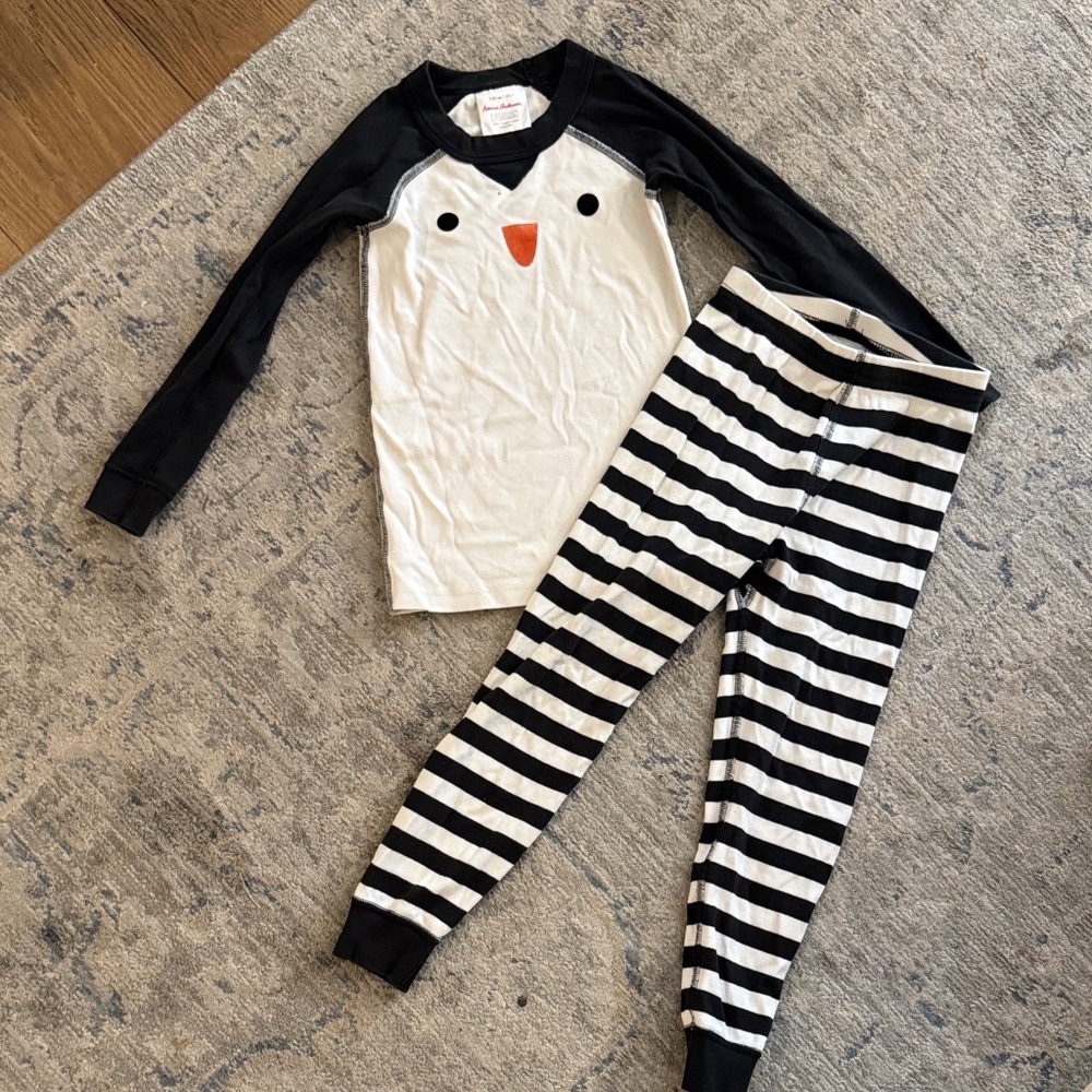 Hanna Andersson Black and White Penguin Pajama Set